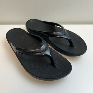 Oofos Slip On Flip Flop Sandals Comfort Black Rubber Womens Size 10